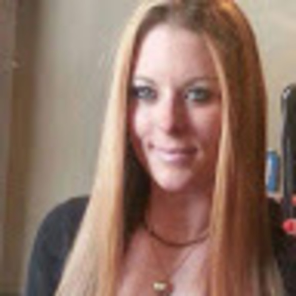 Meet your Posher, Jessica - Picture 1 of 1